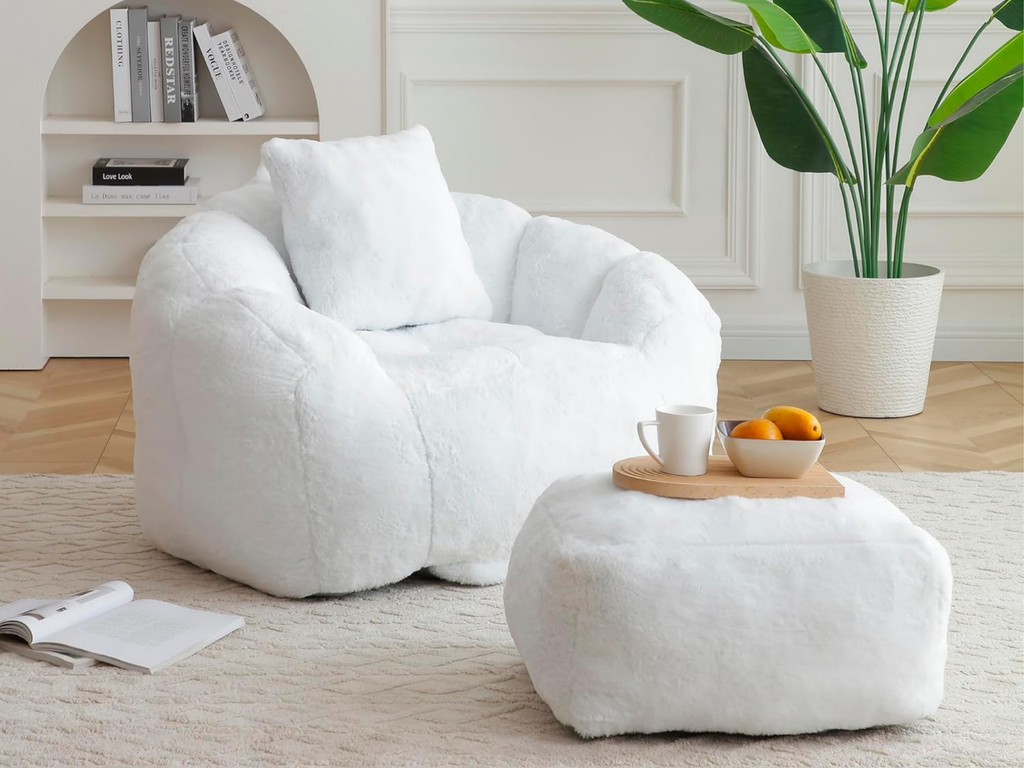 The Curve Pod Lounge